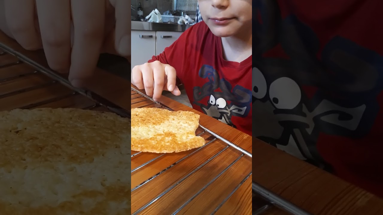 Crispy cheese leather