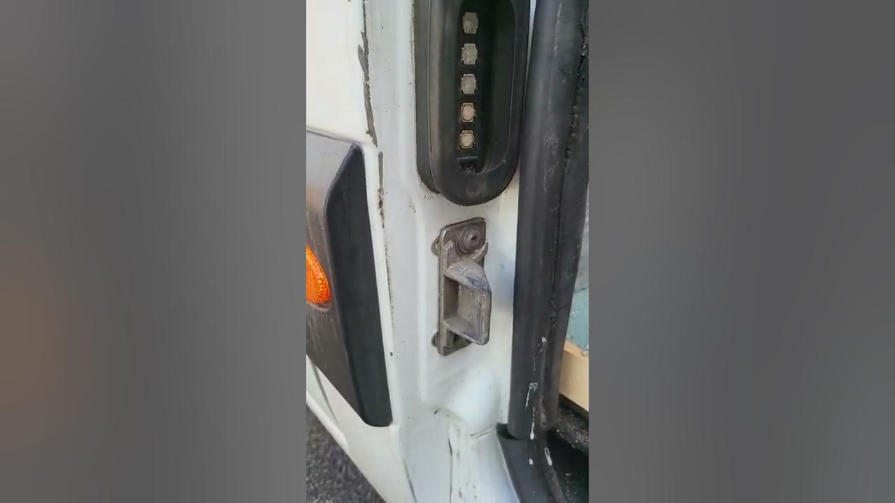 Renault Master/Vauxhall Movano Sliding Door Fix (constantly showing as