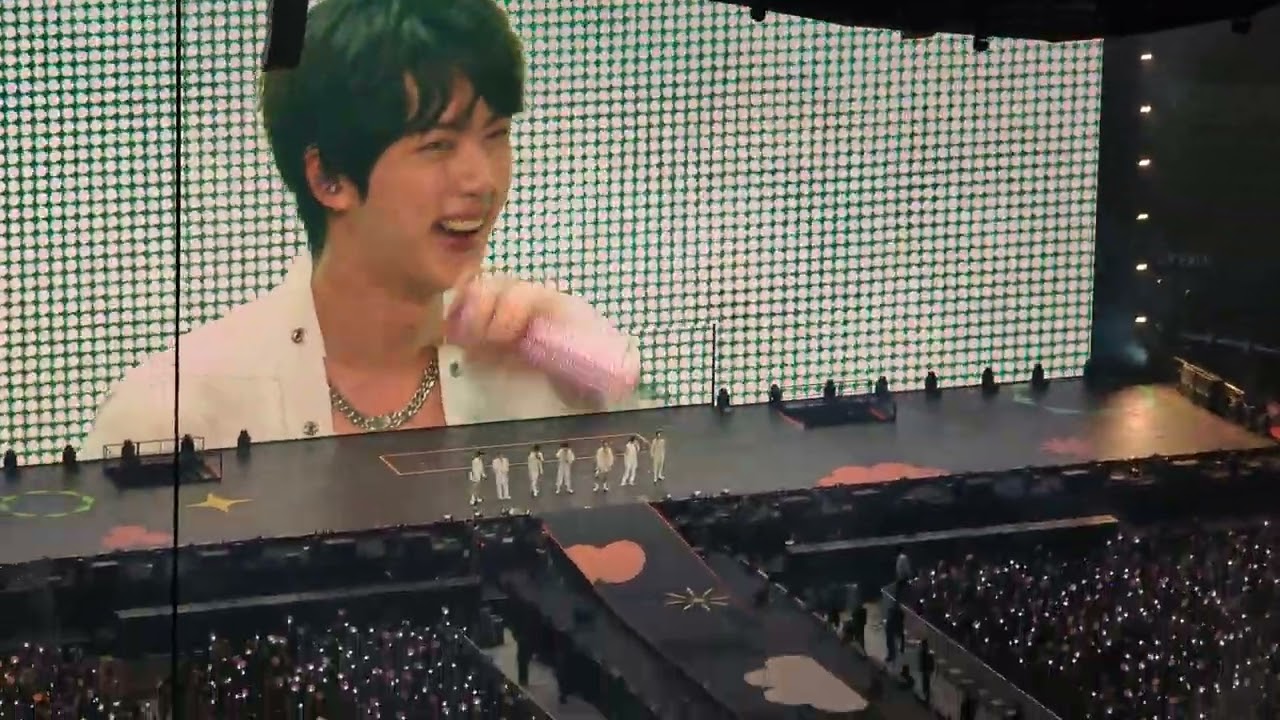 BTS introducing themselves - SoFi Stadium Dec 2nd (PTD concert)