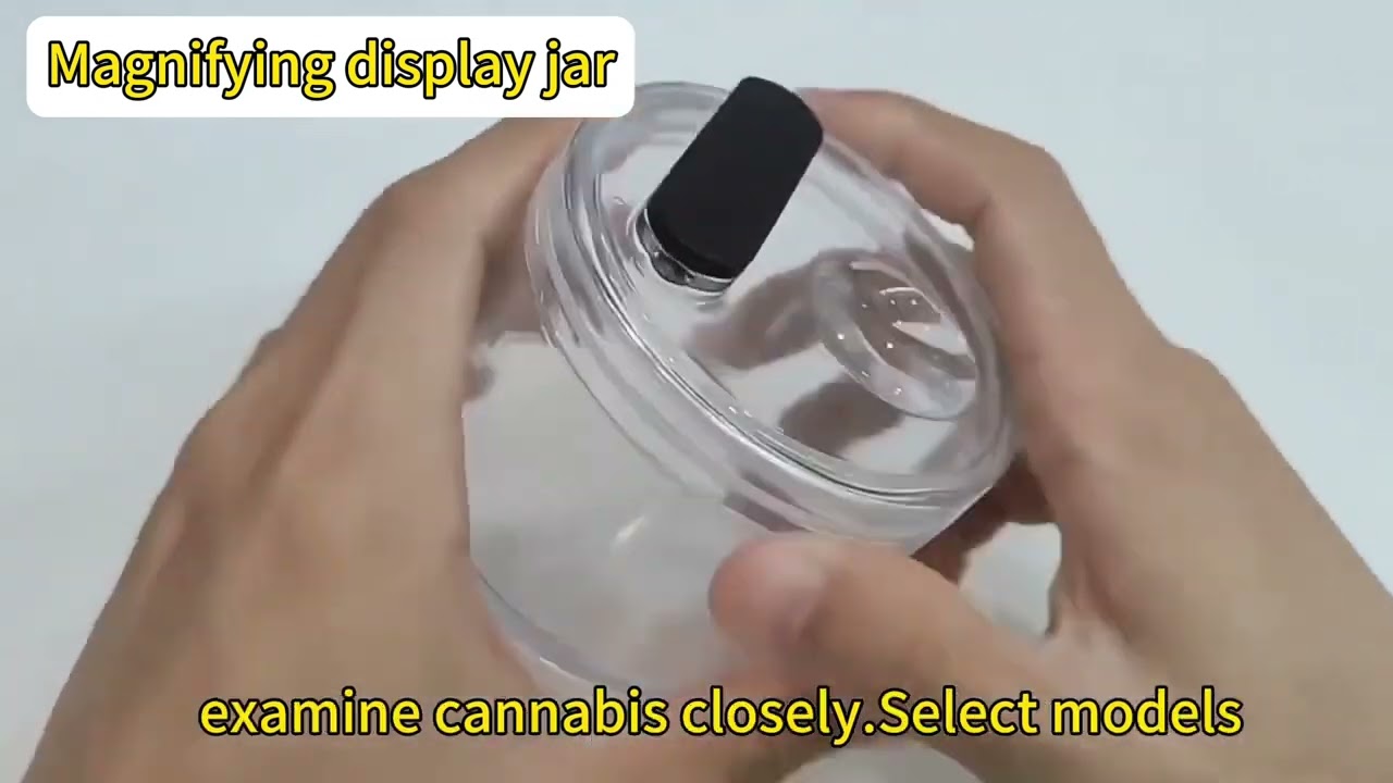 Magnifying display jar