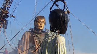 Royal de Luxe, Le coucher des géants ( spectacle soir première journée ), Le Havre 2017