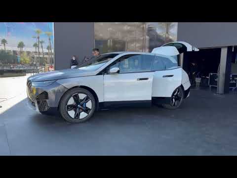 BMW's colour changing car at #CES2022