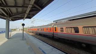 (1120129) 135次PP自強號北湖通過交會1222次900型區間車(愛車) 北湖進站+出站