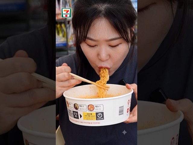 세븐일레븐 편의점 먹방????로제 열라면, 떡볶이, 소세지, 만두, 디저트 Shorts 버전