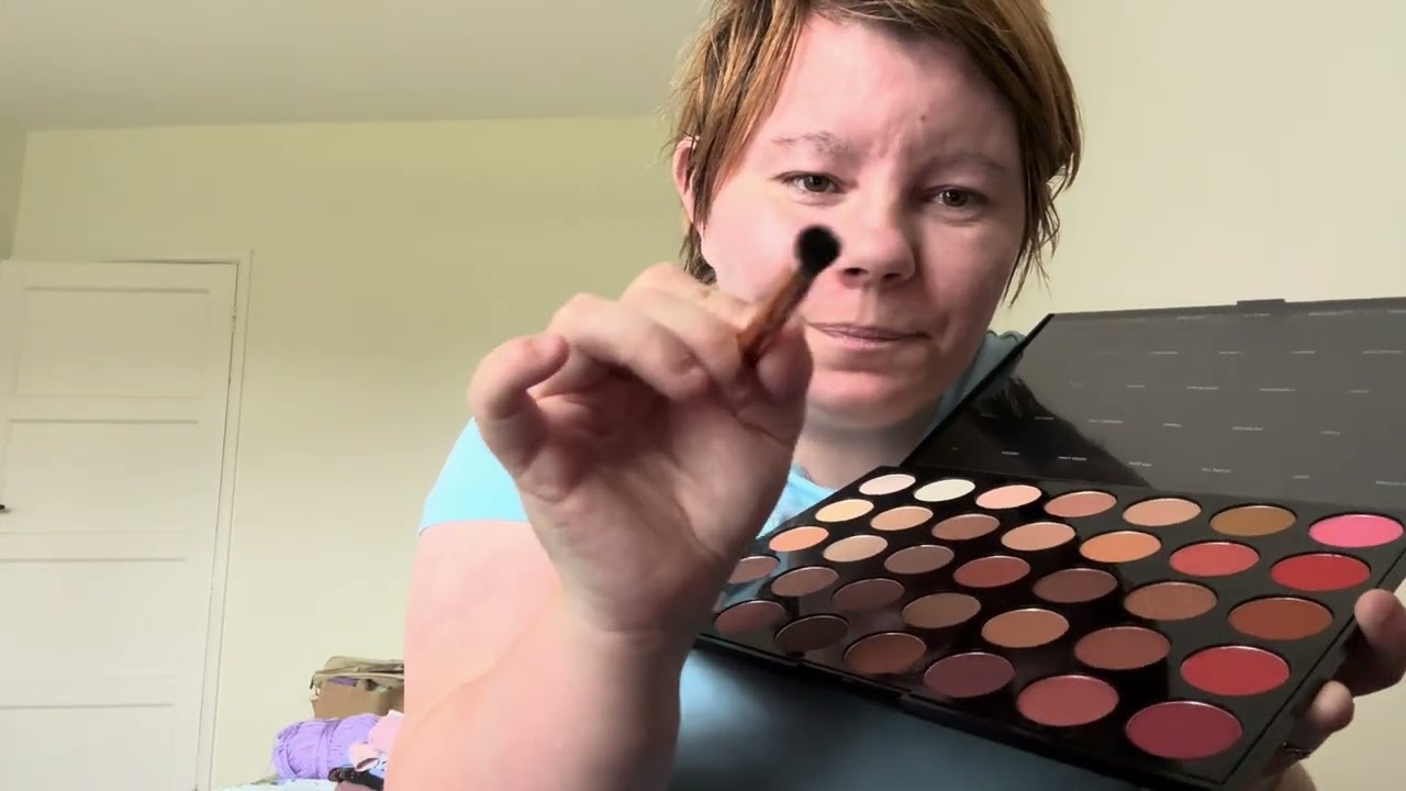 ASMR Morphe 350 supernatural glow makeup look