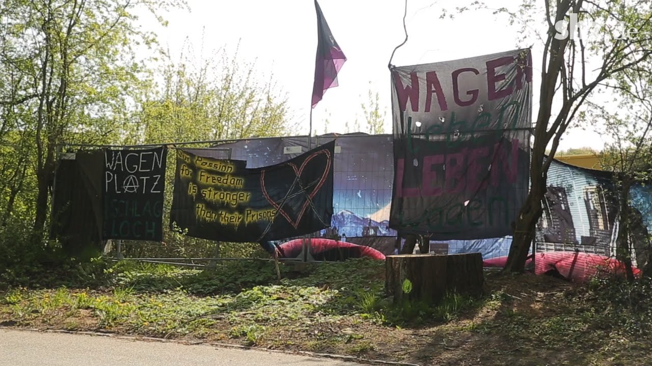 Wohnwagengruppe Schlagloch besetzt Prüner Schlag in Kiel