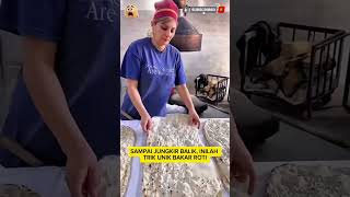 Sampai masuk kedalam tungku. #aneh #unik #viral #tradisi #ekstrim