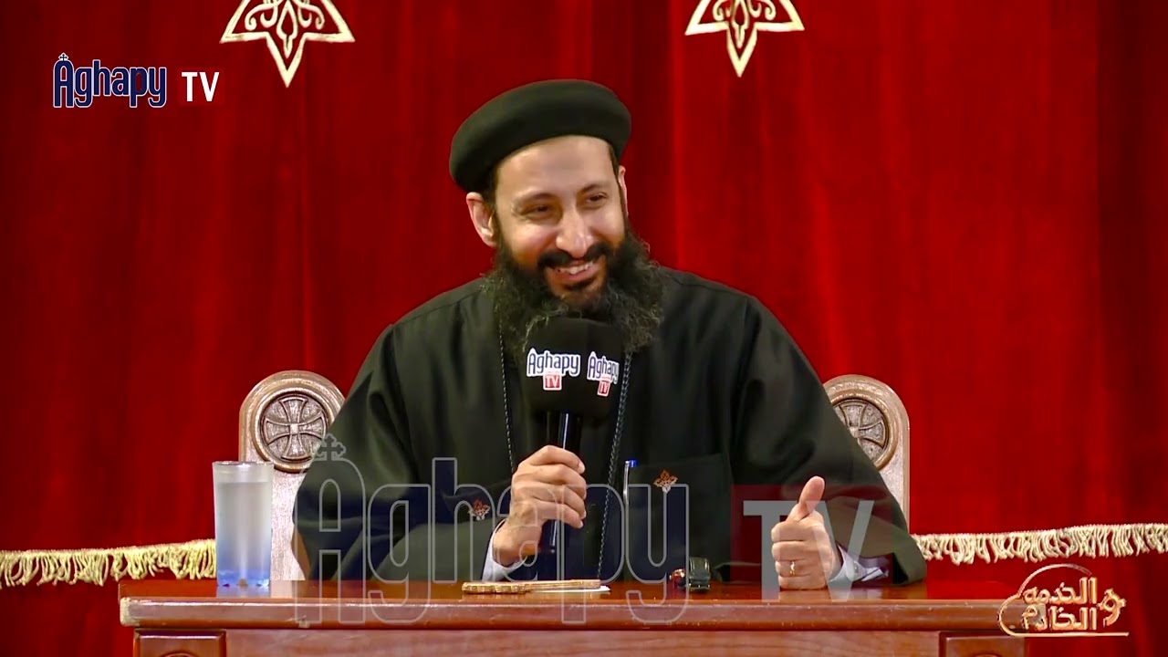 واحد ابوه وكيل وزاره ودا ابنه يتدرب عند مبيض محاره - برنامج الخدمه والخادم @قناة اغابى