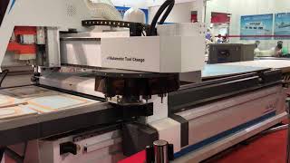 CNC Router with Auto Loading and Unloading System