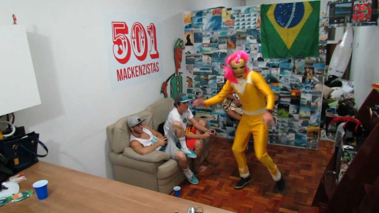 HARLEM SHAKE - Mackenzie 2013