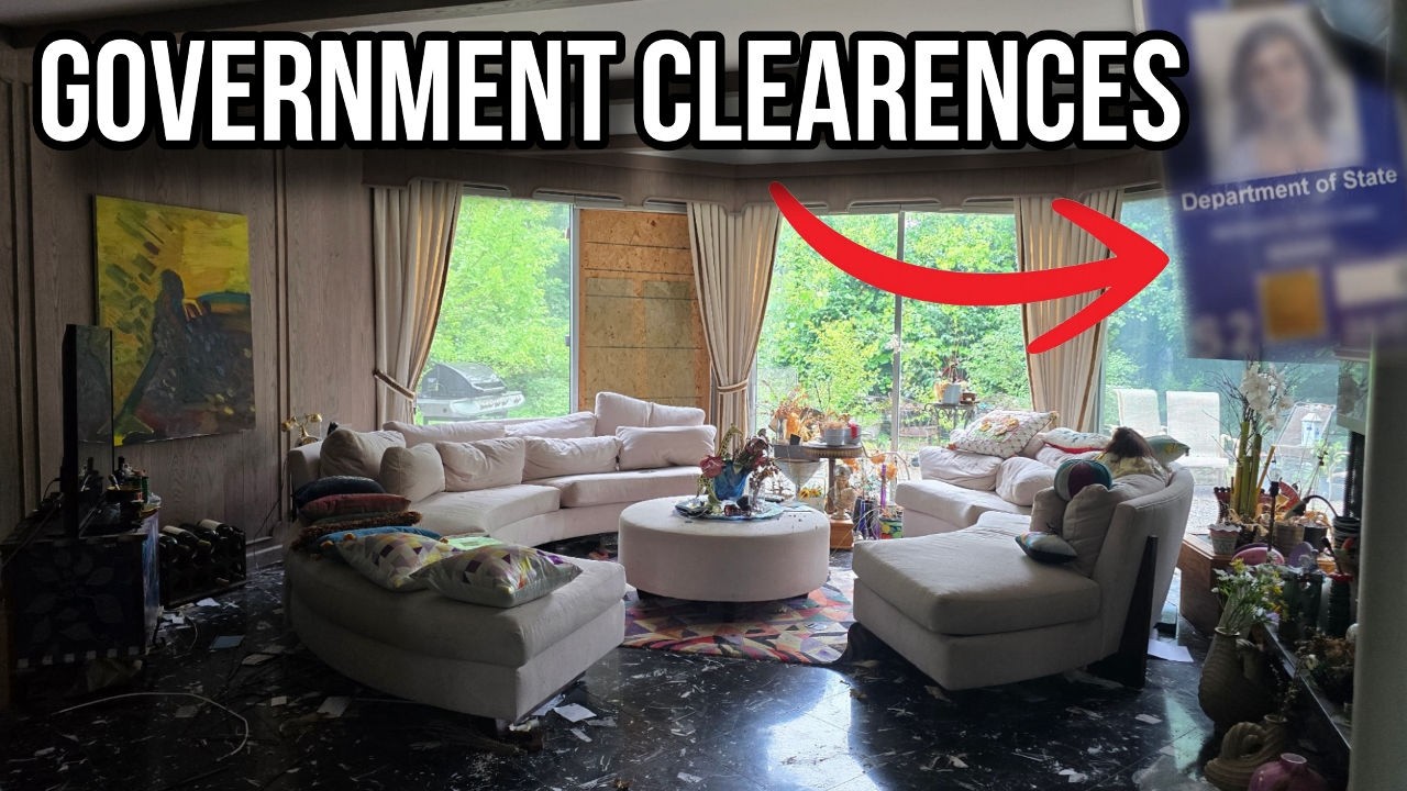 Obama Staffer's ABANDONED Mansion With EVERYTHING LEFT Behind