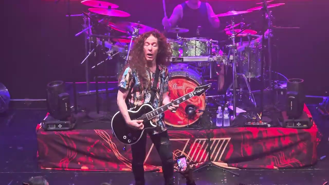 Kiko Loureiro  &  Marty Friedman  -  Tornado of Souls -  Santo Rock  / Santo André 2025