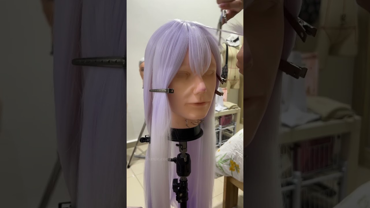 custom dyeing an entire #wig for #blackswan from #honkaistarrail #hsr #cosplay #cosplaycostume