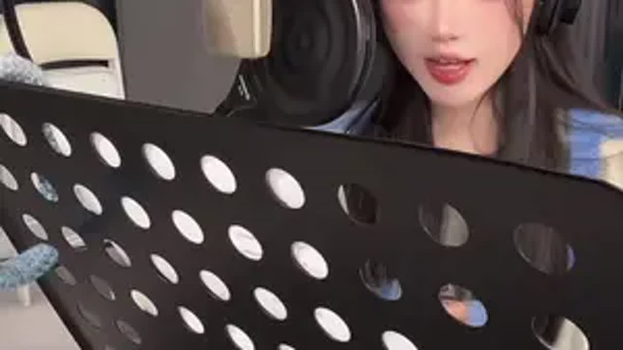 团团版高德地图导航语音包正在录制中张智超姜小团团 姜小团团 张智超 录制现场 高德语音包 - YouTube
