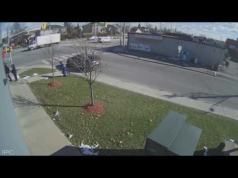 Watch It: Jewelry Thieves Are Stopped By Employees with Swords