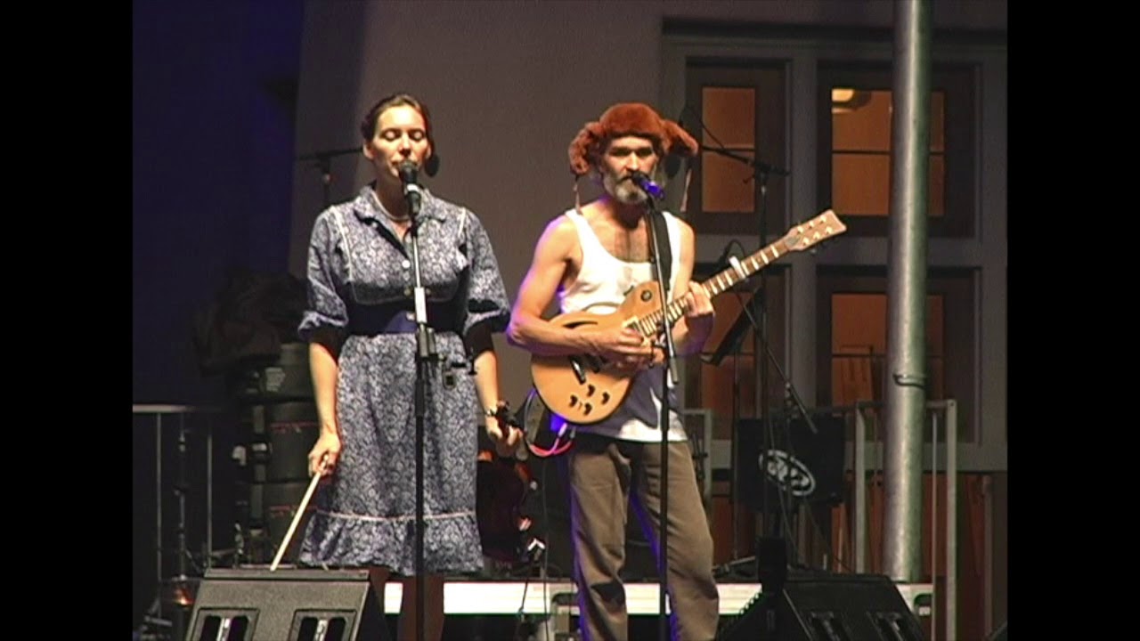 Otava Yo at ¡Globalquerque! (Clip 1) - YouTube