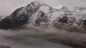 Beautiful Tryfan timelapse