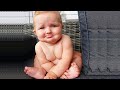 Try not to laugh with top funny babys of the year