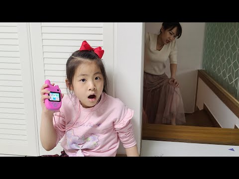 서은이와 엄마의 신기한 카메라 무전기 이야기 <strong>Camera</strong> and Radio <strong>Toys</strong>