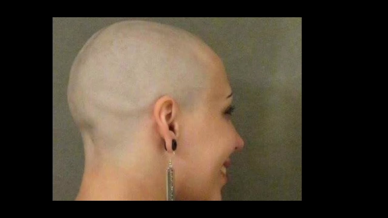 Head Shave electric razor Girl complete razor shave in hostel by her friends...!!! YouTube