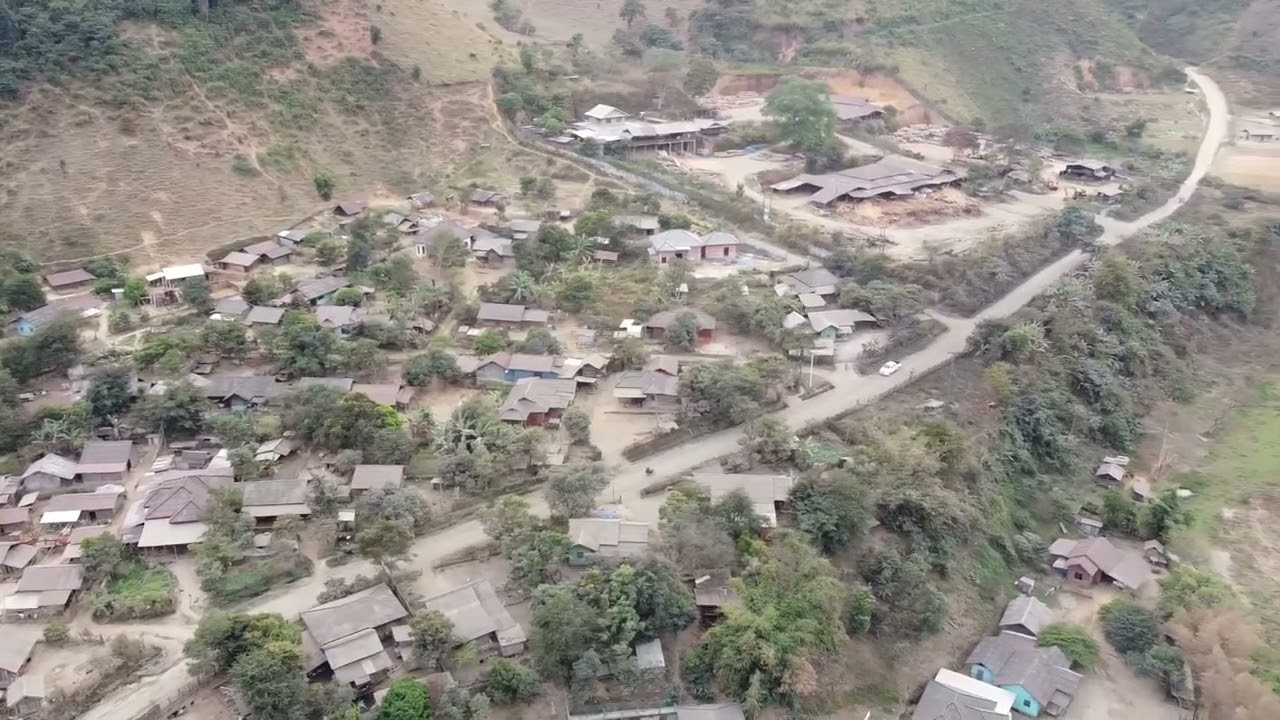 ບ້ານນາຄ່ອນ, ເມືອງໝອກ ຊຽງຂວາງ Zos nas khuab, moos mauj