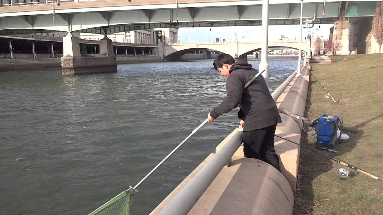 Catfishing Under Extreme Weather Part 3 Landing the Fish