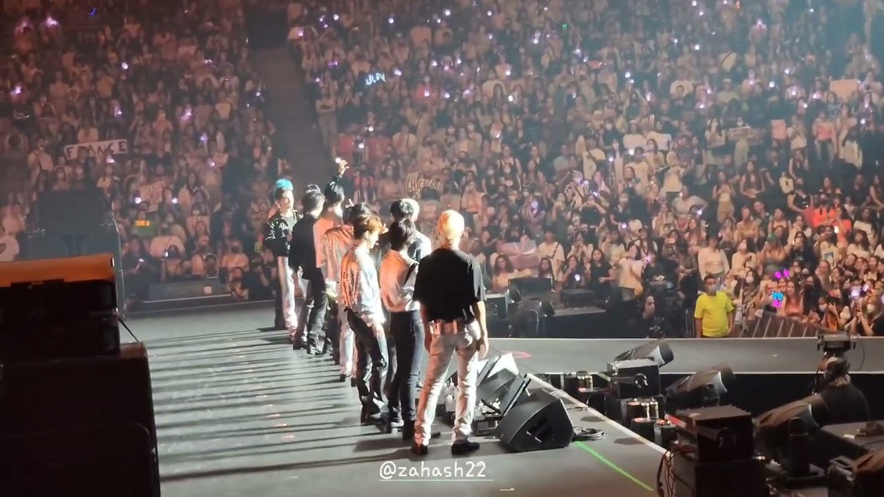 220903 SEVENTEEN - CARATS WAVE + DINO MICHAEL JACKSON MENT TORONTO FANCAM BE THE SUN TOUR 직캠