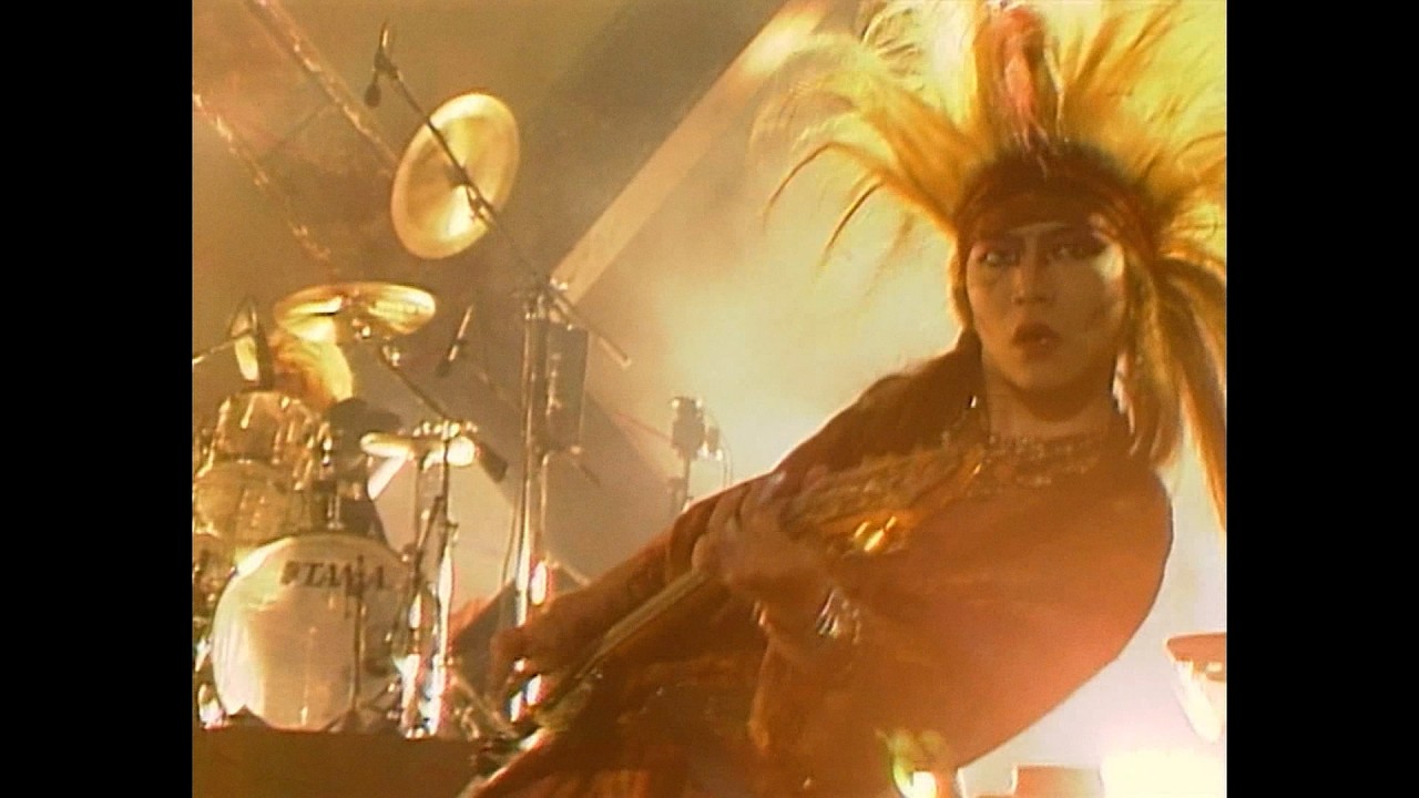 X JAPAN「紅」×カーセンサー 伝説ライブ映像がCMに！YOSHIKIの
