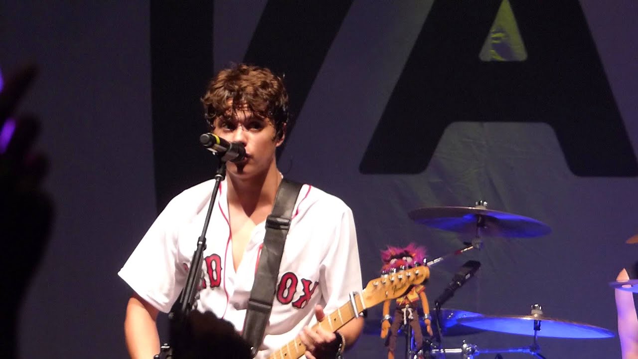 Teenagers (My Chemical Romance cover song) - The Vamps @ House of Blues ...