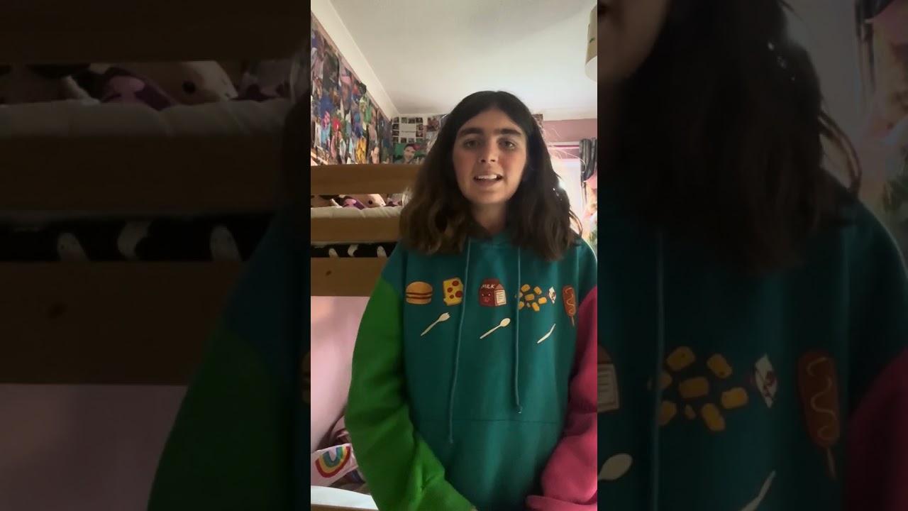 Me singing Honey Trap by Scott Frenzel!! 🎤 🐝 🎧 💖💛💚💙🧡🩵🩶🤎