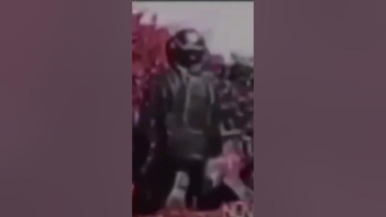 грустный мем солдат падает на калени. - YouTube