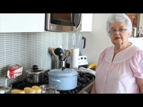 Cooking With Oma - Chicken Paprikash.mov