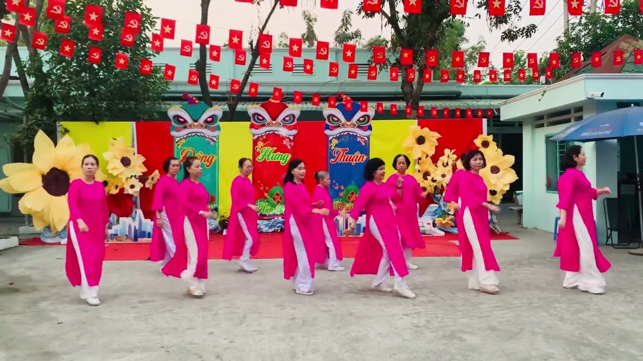 DS 6/6 :  Ngày Tết quê em 