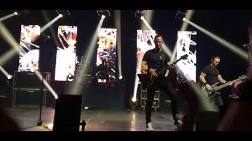 Alter Bridge - Pay No Mind (LIVE) Walk The Sky 2.0