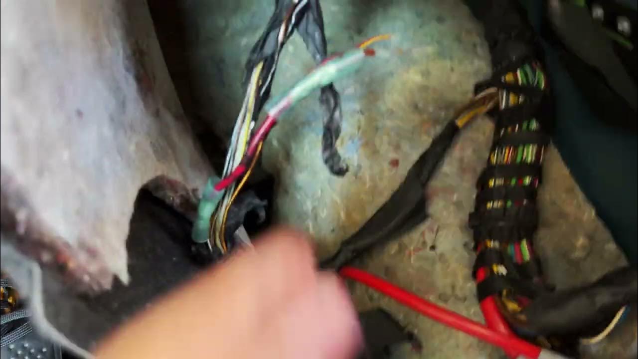 BMW E60 Trunk Wiring Issue YouTube