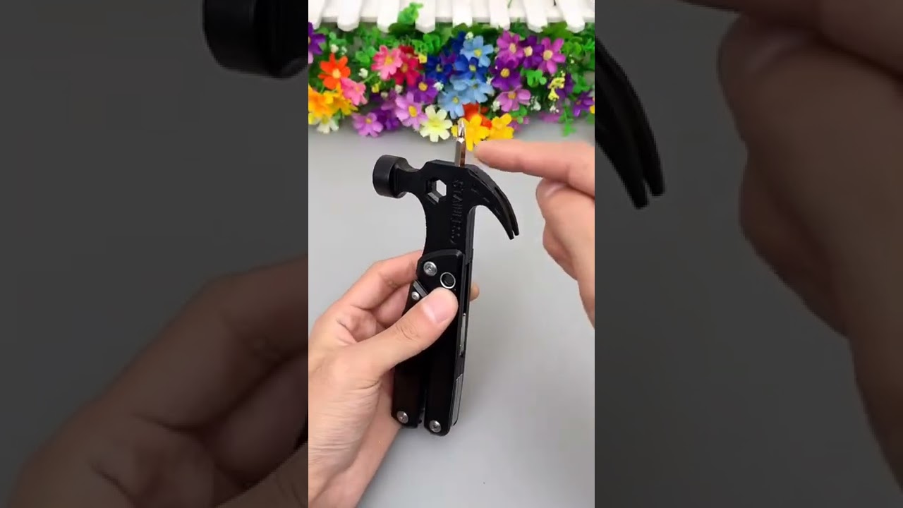 Multifunctional hammer. www.mavigadget.com