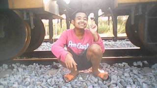 Hum Big Around 5-4-3-2-1.