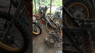 proses pemasangan sok crf 250 ke klx 150