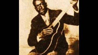 Ragtime Guitar 'Tricks Ain't Walking No More', CURLEY WEAVER (1934) chords