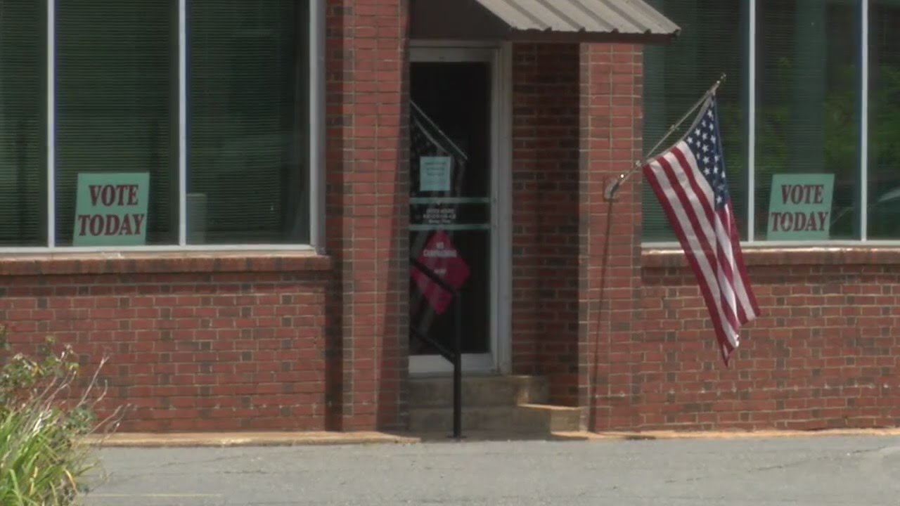 Georgia voters head to polls Tuesday for primary election runoff - YouTube