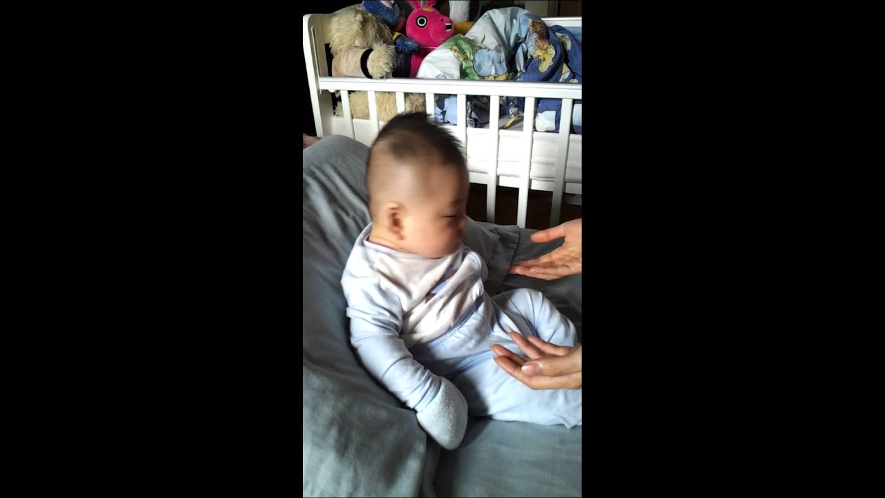 3 months old baby is trying to sit up. YouTube