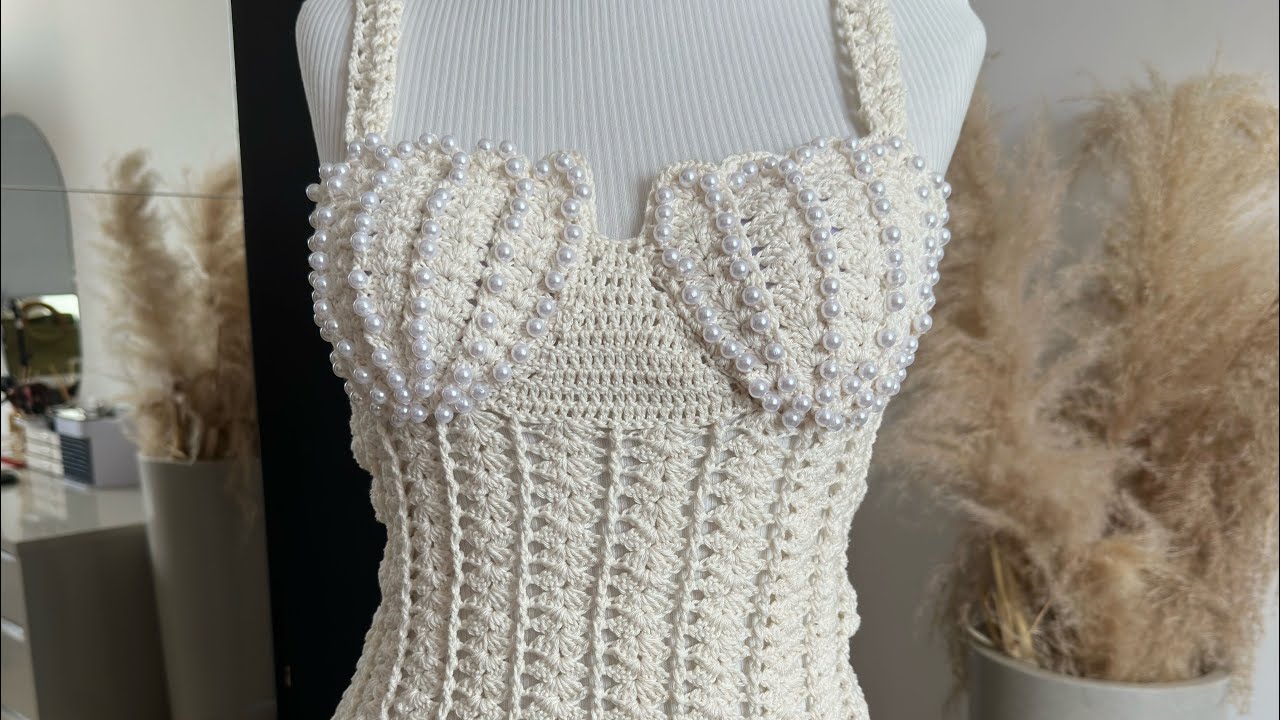 Como bordar vestido de crochê- Passo a passo com pérolas do modelo sereia tradicional 