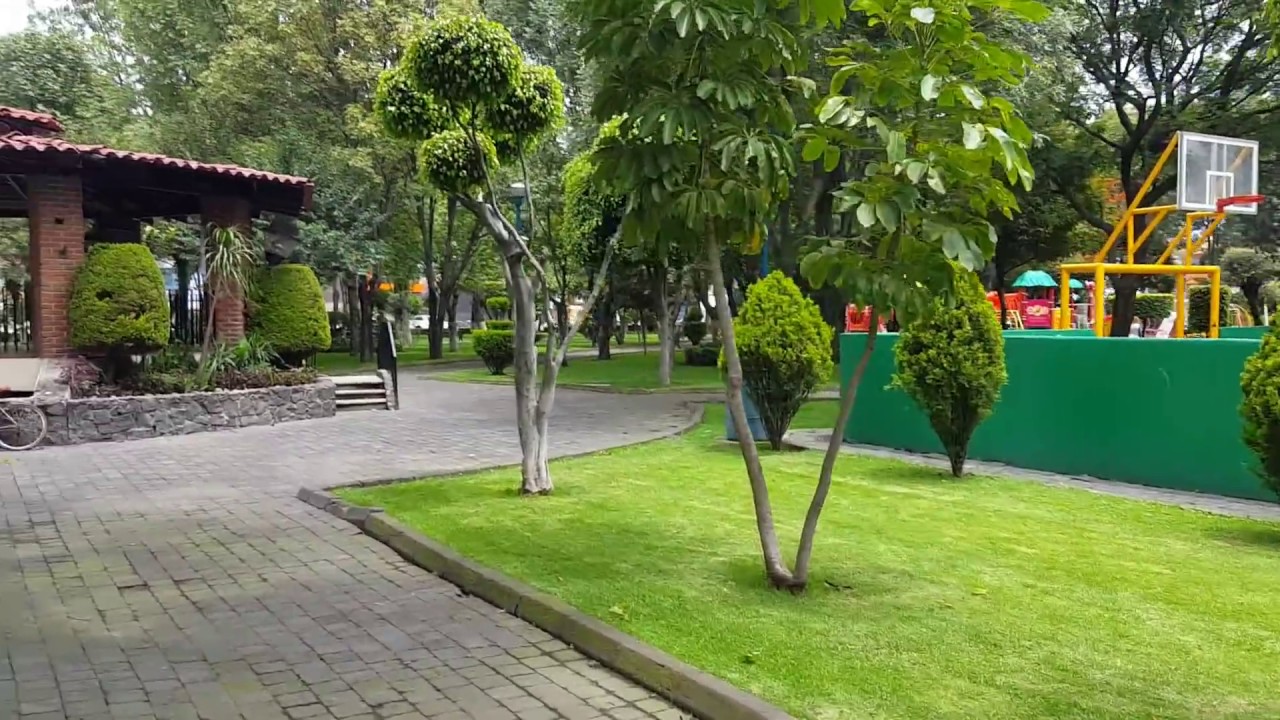 Vendo residencia en Fraccionamiento Parque Coyoacán