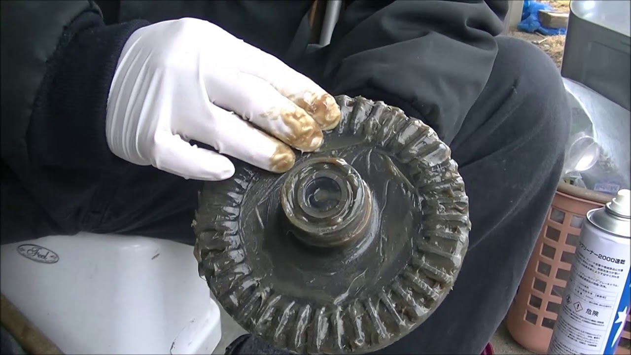 クボタ田植え機SPU60フロント車軸オイルシール、ベアリング交換