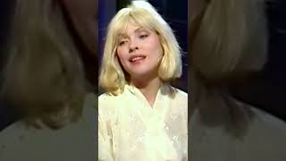 Debbie Harry and Kermit - Rainbow Connection #blondie#debbieharry#music#80s#muppets#kids#retro#pop