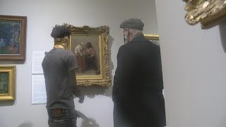 Muskegon High School students work as docents at Art Museum for MLK day