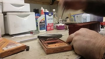 Freight car weathering with chalks