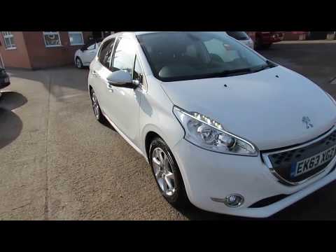 PEUGEOT 208 1.4