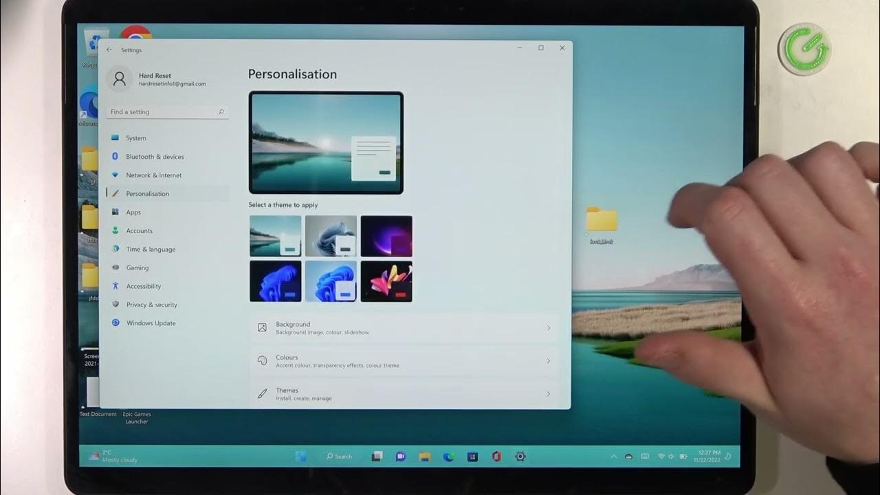 How To Set Custom Lock Screen Wallpaper on Microsoft Surface Pro X