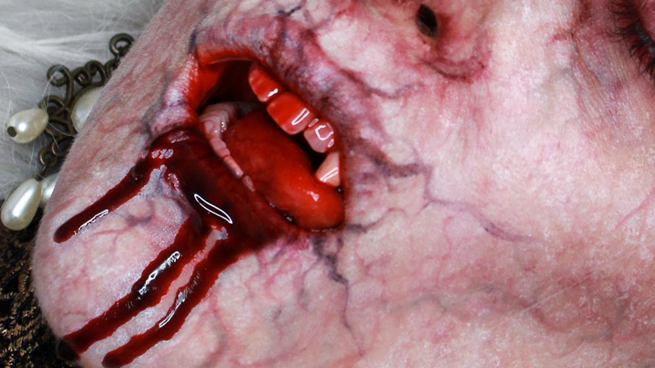 MOUTH SAFE BLOOD | Halloween 101